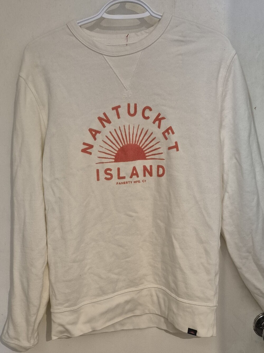 Faherty Cream Crewneck with Coral Nantucket Island Graphic Sz.M